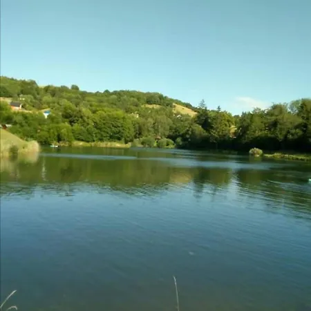 Nyaraló Hulina *